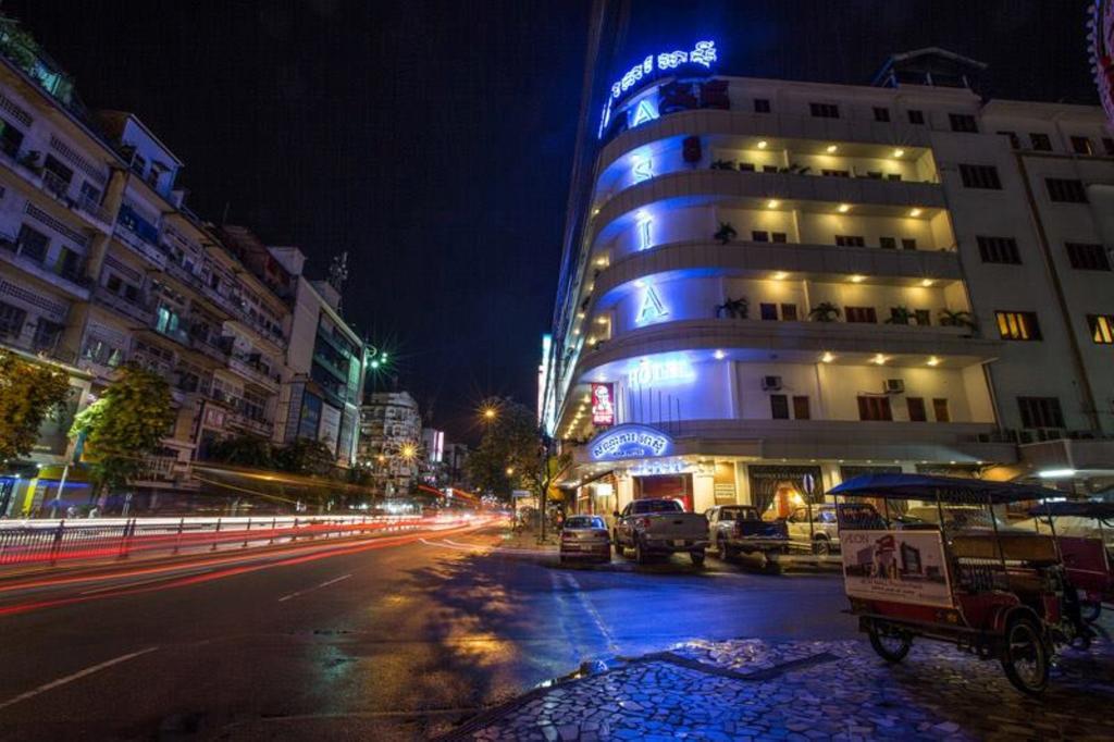 Asia Hotel Phnom Penh Exterior photo